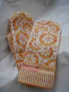 Citrus mittens