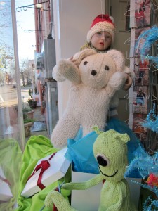 holidaywindow1